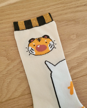 Yelling tiger socks