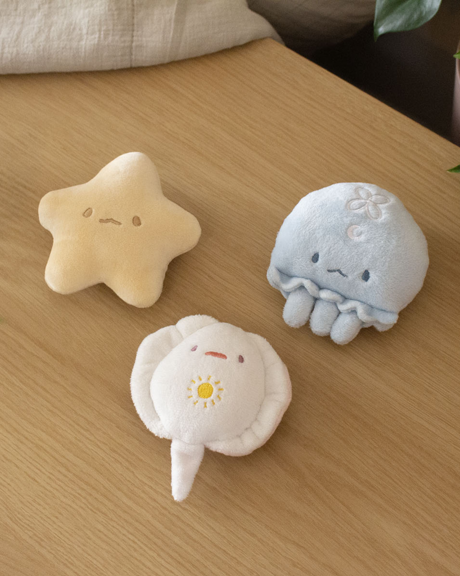 Starfish mini plushie