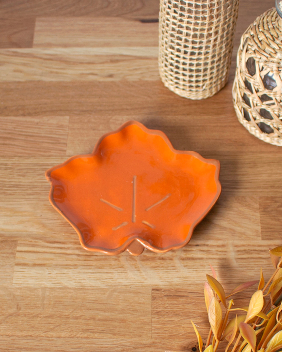 Autumn leaf saucer
