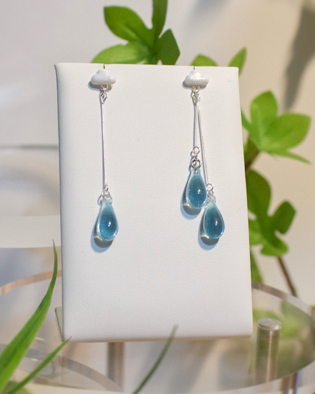 Raindrop glass earrings