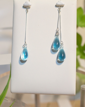 Raindrop glass earrings